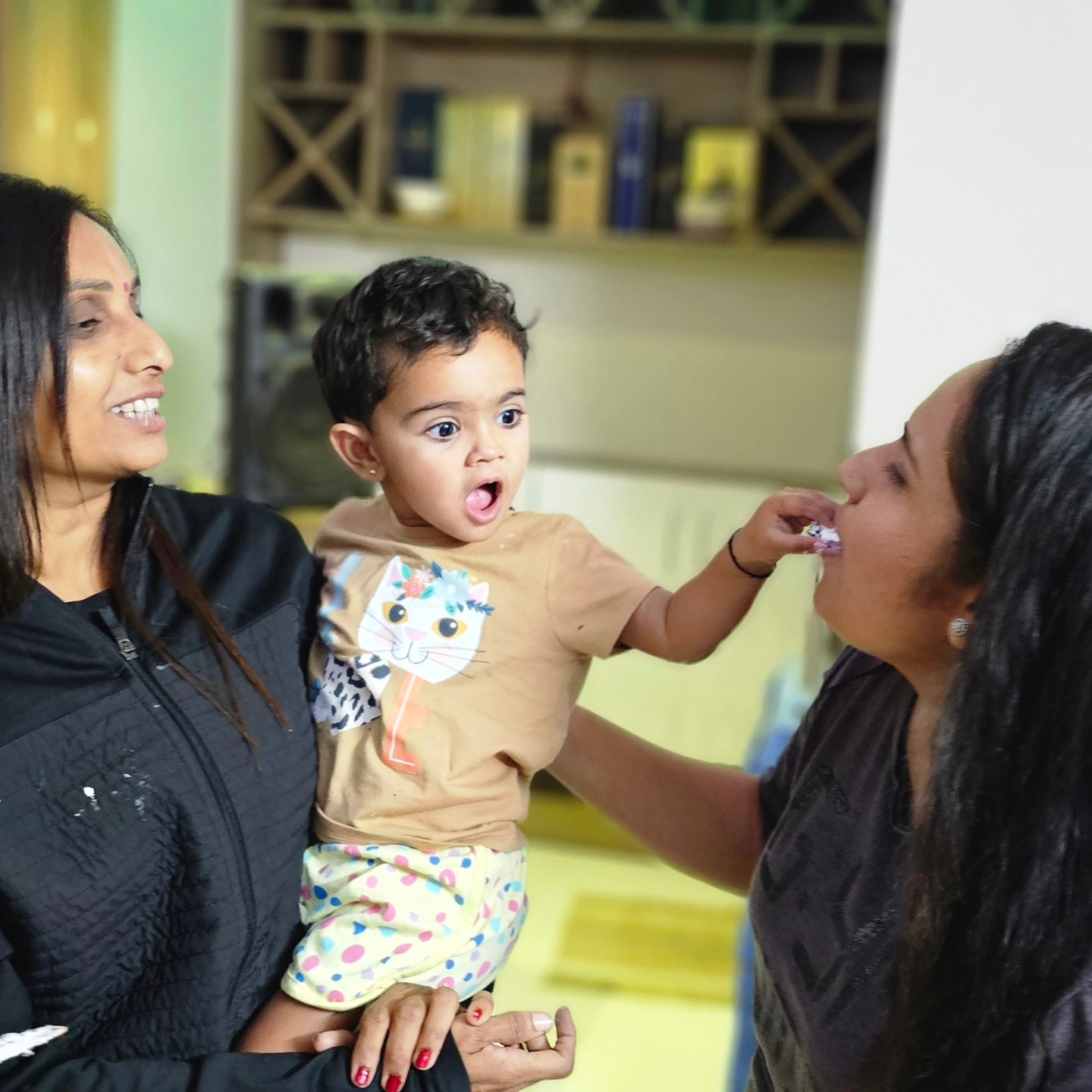 લાડલી ધારવી ને ૨ વર્ષની જન્મ દિવસની ખુબ ખુબ શુભેચ્છાઓ.